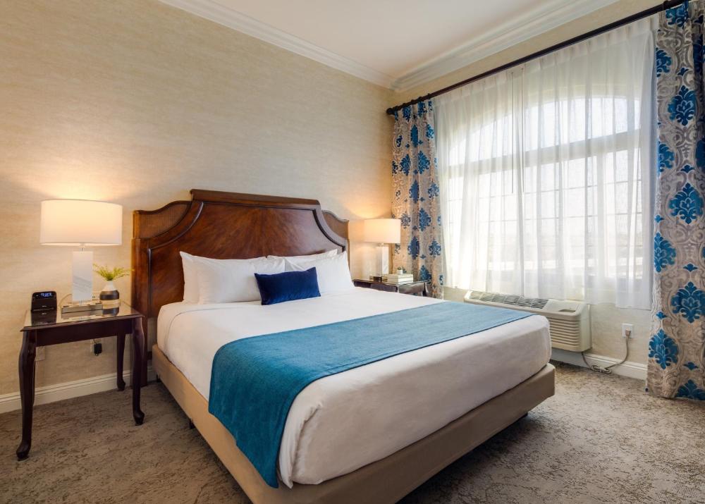 King Studio Suite interior